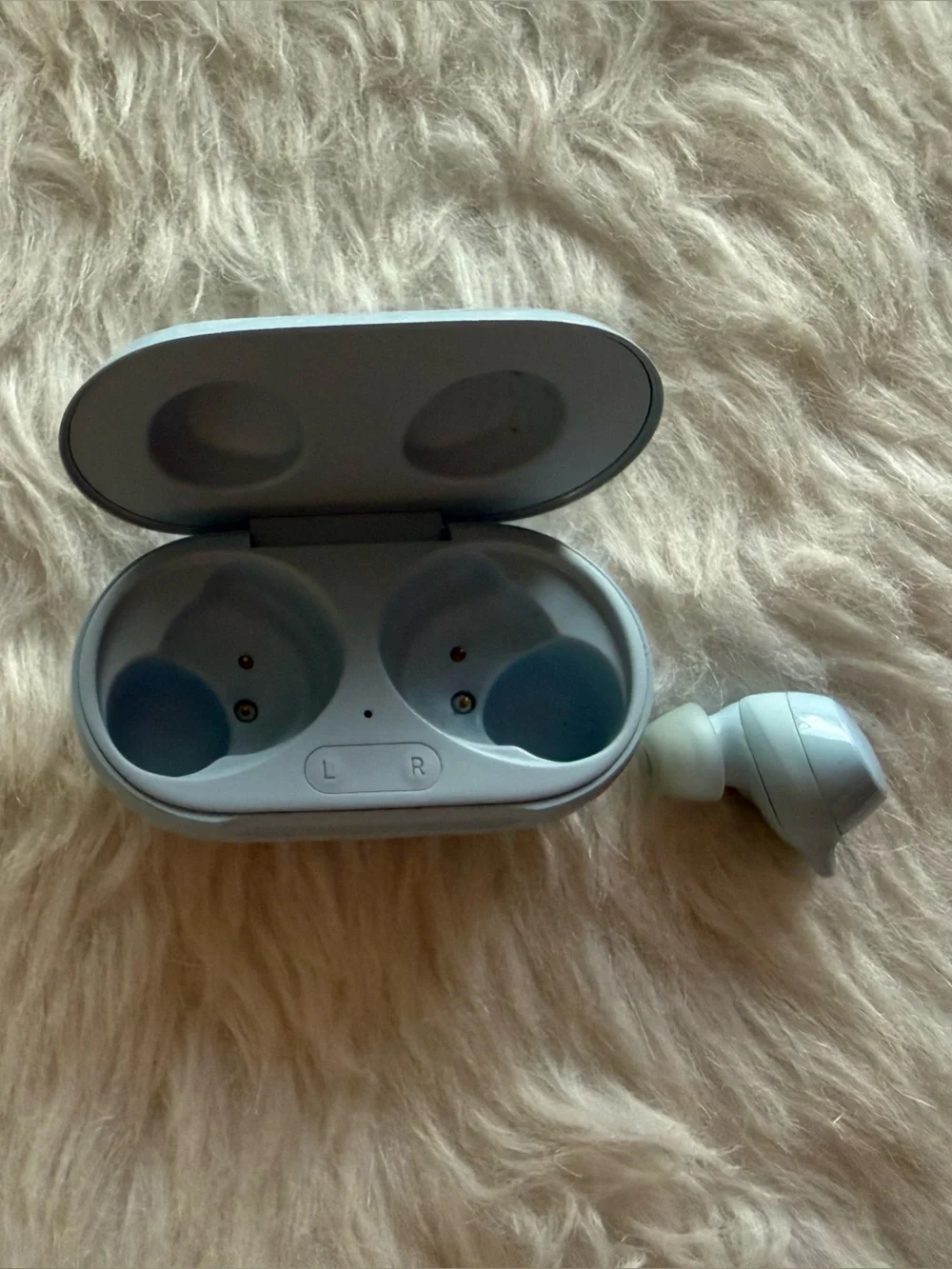 Samsung Galaxy Buds Plus in Blue